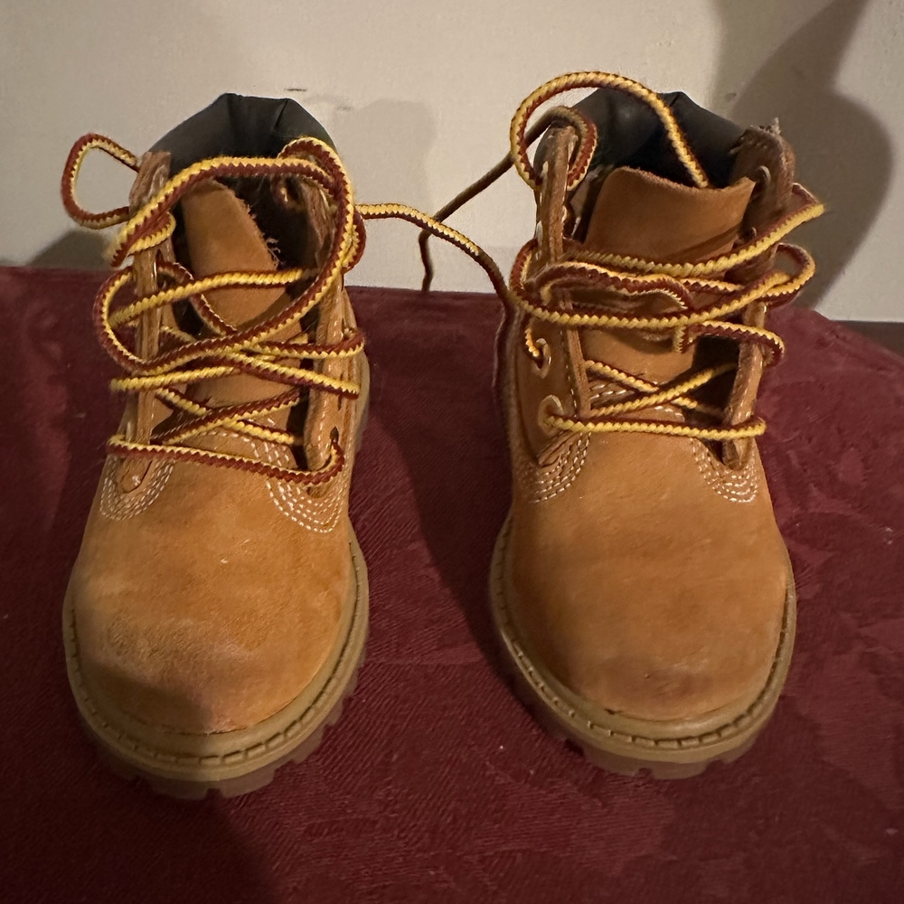 Timberland Tan Boots Rugged Ankle-High Outdoor